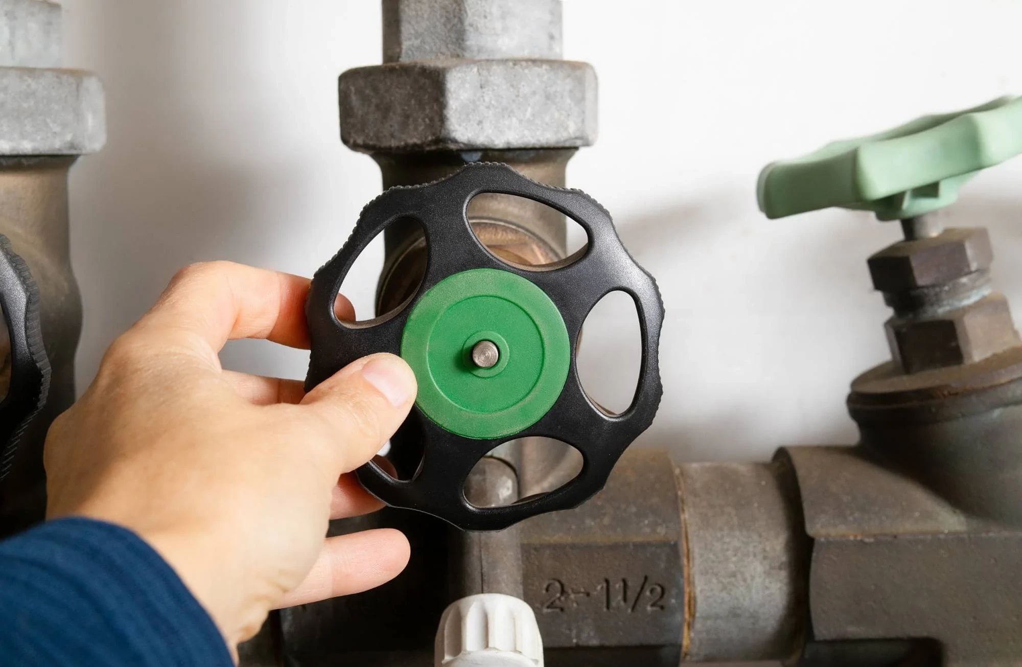 Hand Turning Valve Wheel Mclennan County Texas